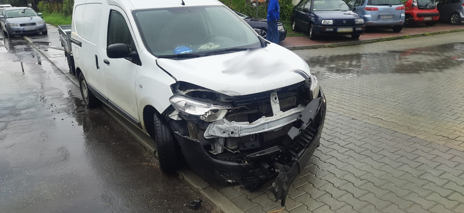 Zderzenie dwóch samochodów na ulicy Jana Pawła II w Nowym Sączu
