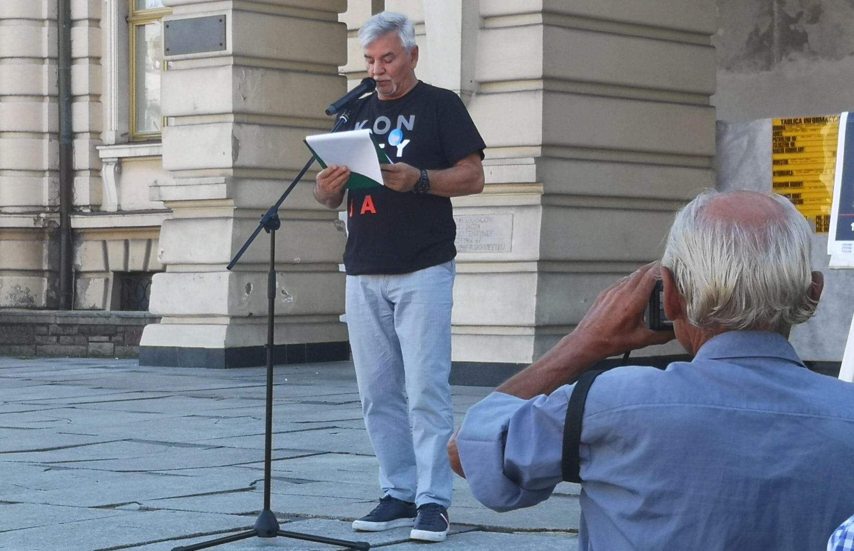 Demonstracja przeciwko LEX TVN w Nowym Sączu