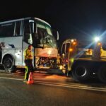 Wypadek autobusu i Toyoty w Witowicach Górnych. Nie żyje 48-latek i 51-latek, LPR