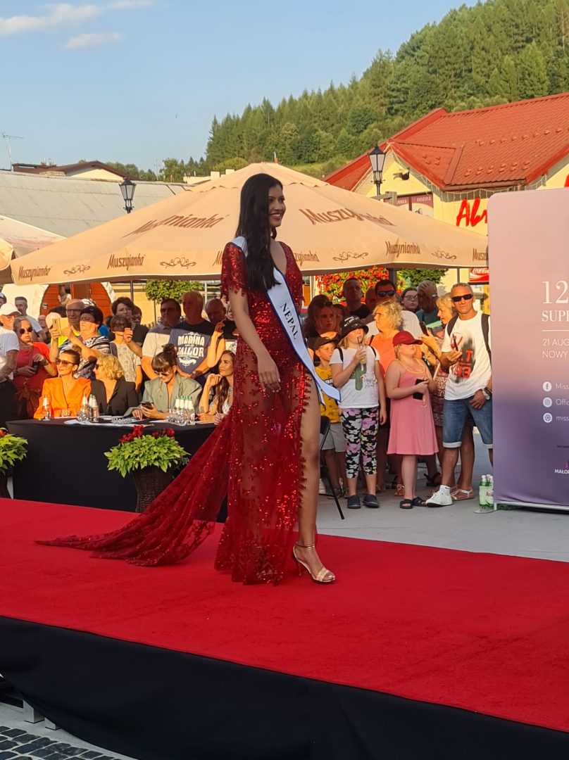 POKAZ MISS SUPRANATIONAL NA MUSZYŃSKIM RYNK (139)