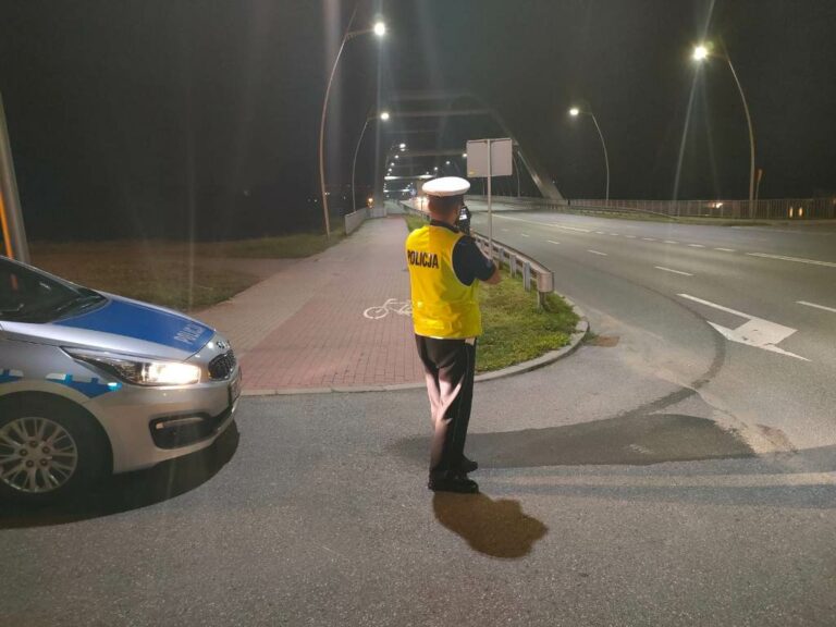 Piraci drogowi pod lupą sądeckich policjantów. 128 wykroczeń w jeden weekend