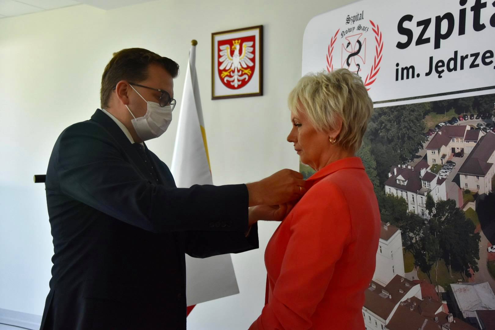 Szpital Specjalistyczny Nowy Sącz, Srebrny Krzyż Zasługi dla Lidii Zelek (5)