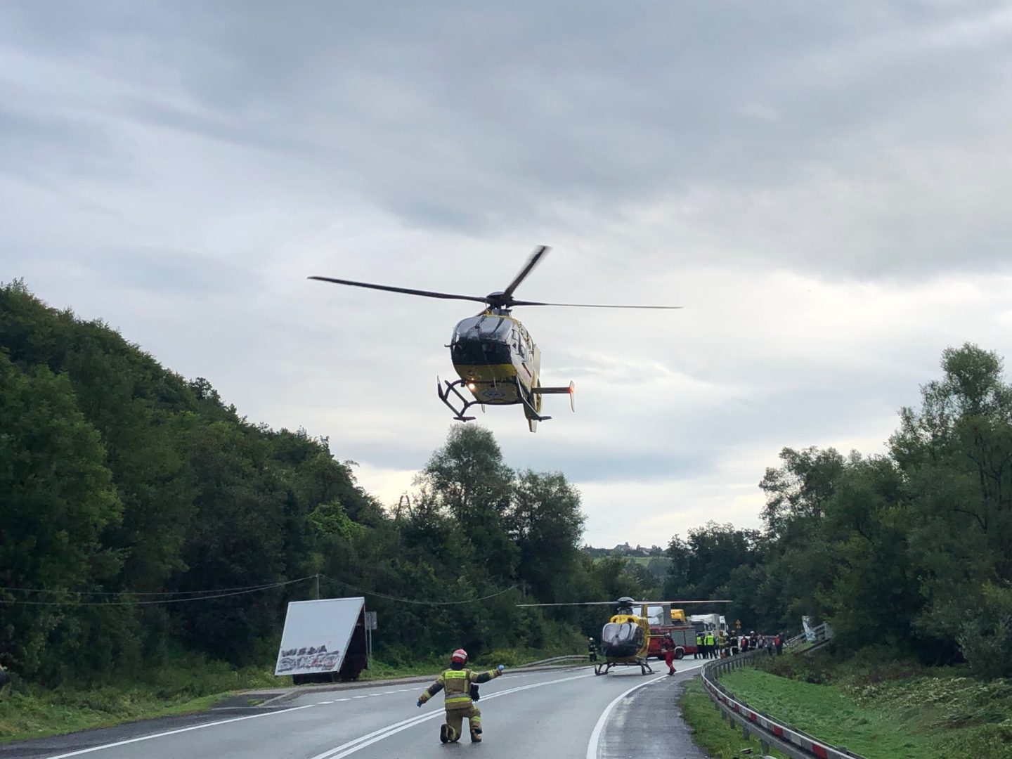 Witowice Górne. Wypadek autobusu Szwagropol z Toyotą. Nie żyje 48-latek i 51-latek. LPR