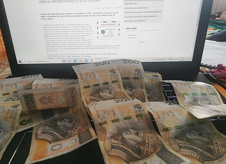 41-latka chciała pomóc ,,policjantowi”, a 90-latka uratować ,,syna”. Obie straciły majątek