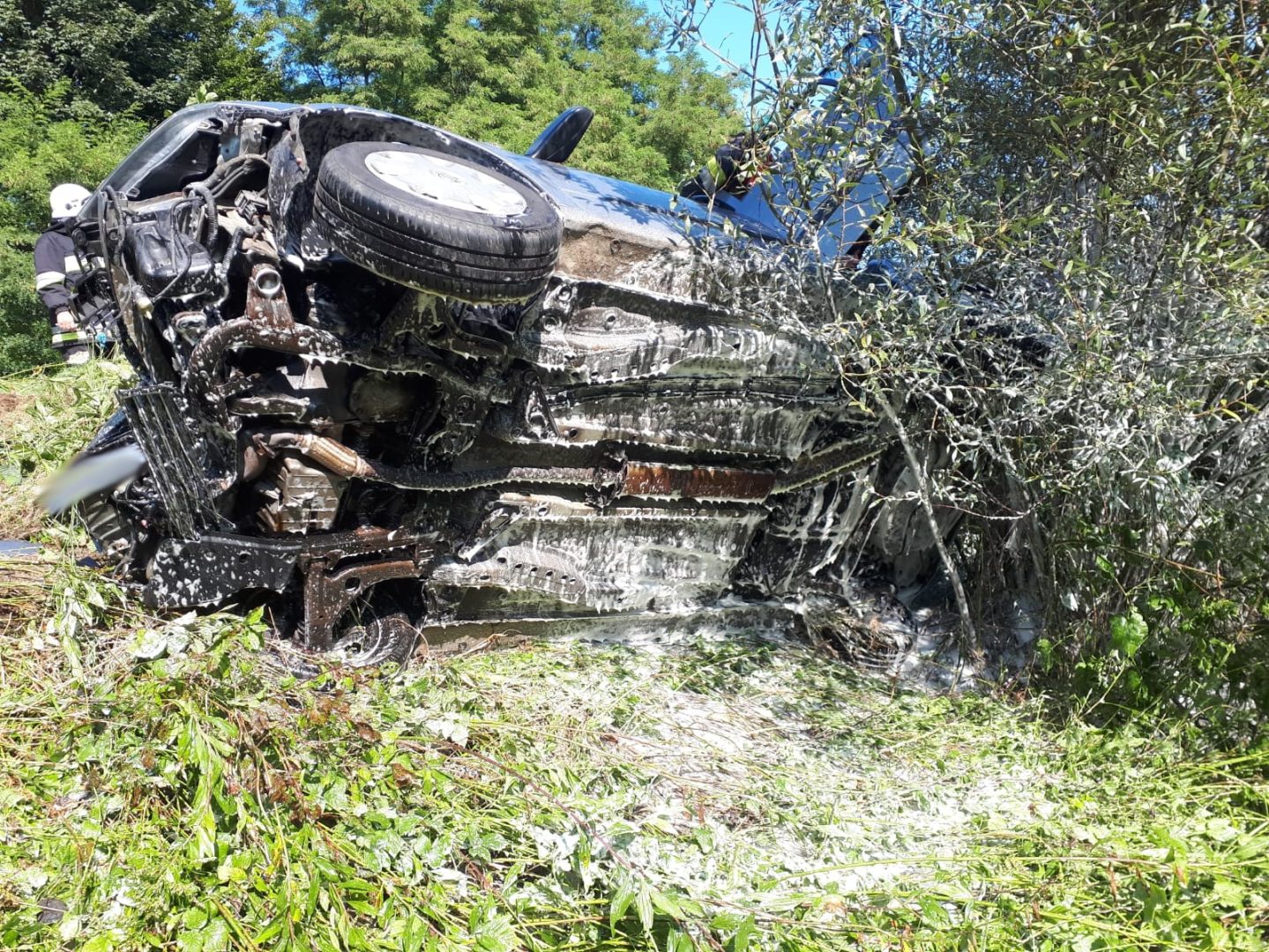 Naszacowice - samochód wypadł z drogi