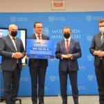 Przekazanie symbolicznych czeków dla samorządowców - 23.09.2021