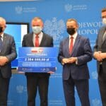 Przekazanie symbolicznych czeków dla samorządowców - 23.09.2021