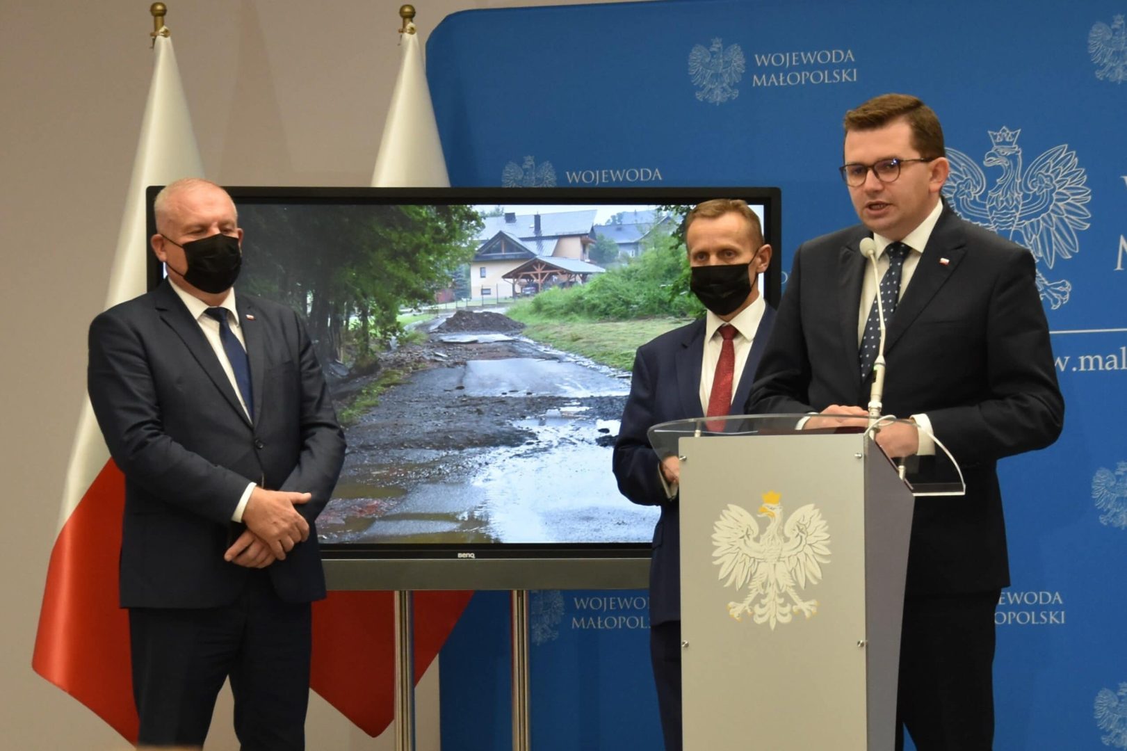 Przekazanie symbolicznych czeków dla samorządowców - 23.09.2021