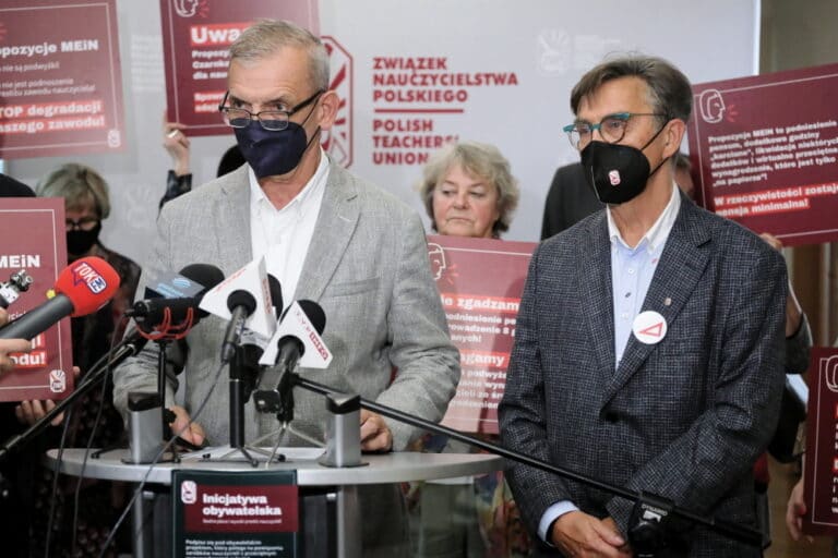 Nauczycielskie związki zawodowe przeciwko zmianom w Karcie Nauczyciela