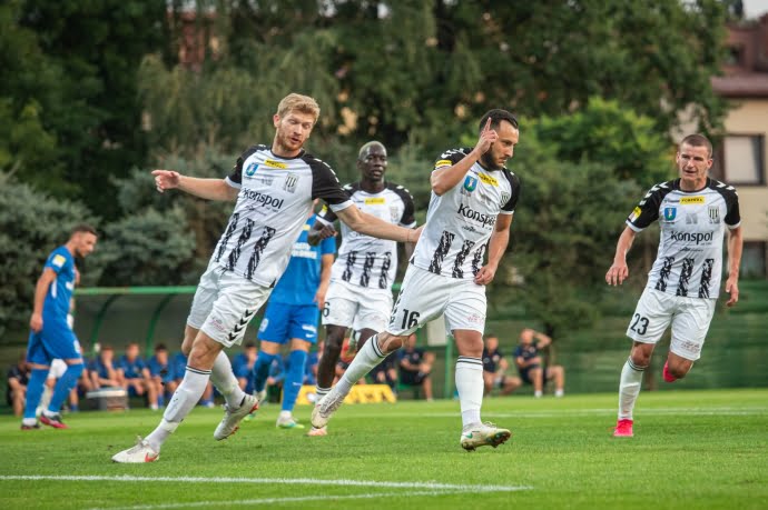 Puszcza dostarczyła punkty. Sandecja wędruje w górę tabeli.