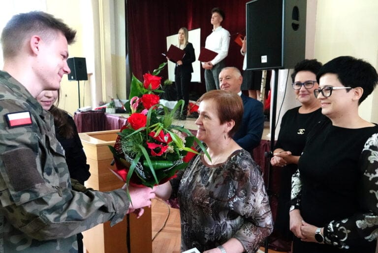 Marcinkowice. Coś się kończy, coś zaczyna… Podziękowania dla Marii Mróz za 42 lata pracy!