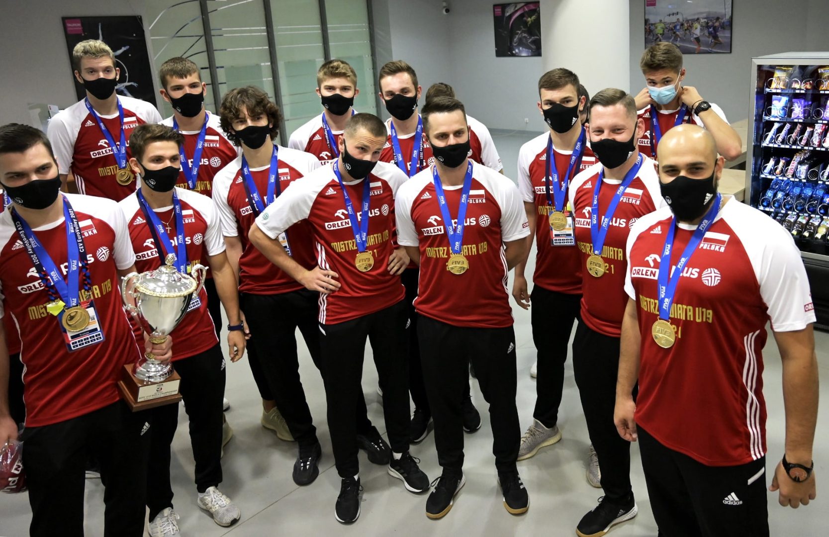 Jakub Olszewski i złota drużyna U 19
