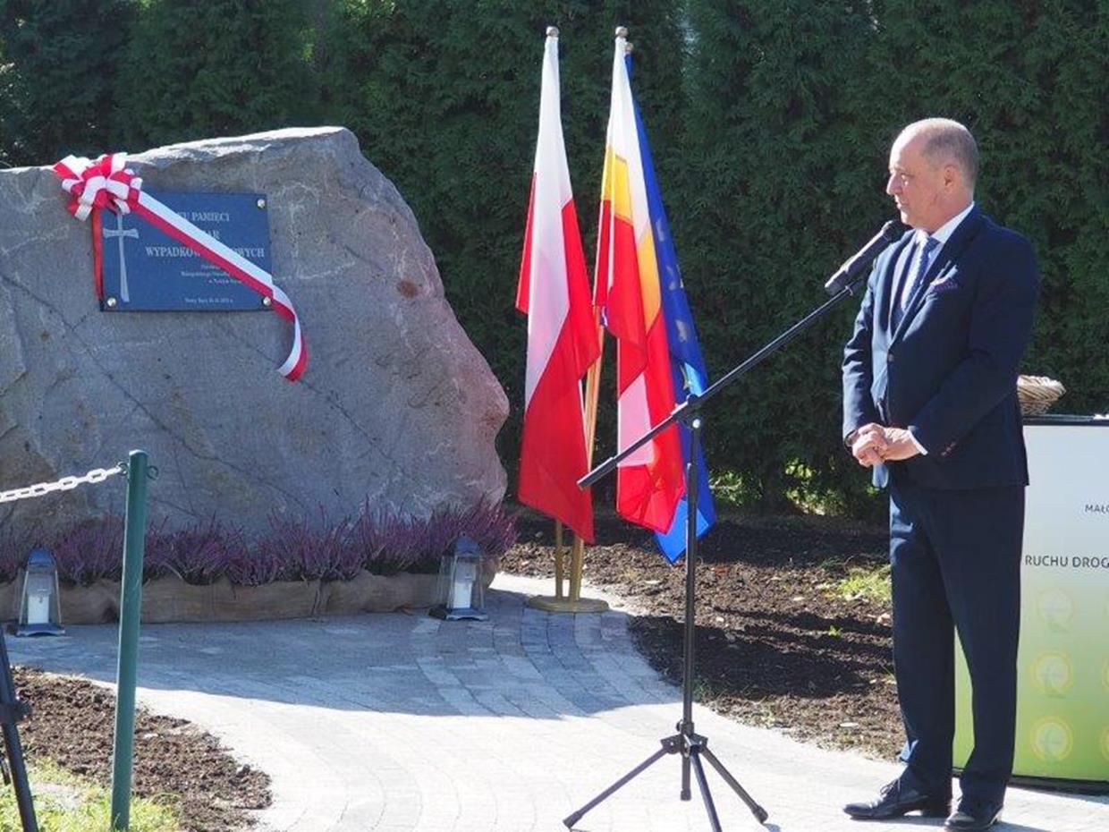 głaz pamięci o ofiarach wypadków drogowych, MORD Nowy Sącz