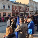 Antyrządowa demonstracja w Nowym Sączu, protest w obronie obecności Polski w UE