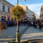 Antyrządowa demonstracja w Nowym Sączu, protest w obronie obecności Polski w UE
