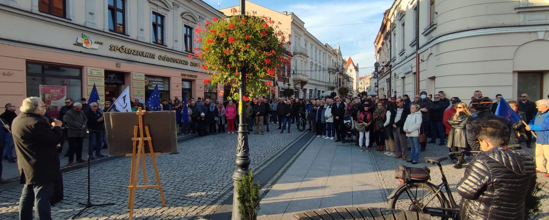 manifestacja antyrządowa w Nowym Sączu