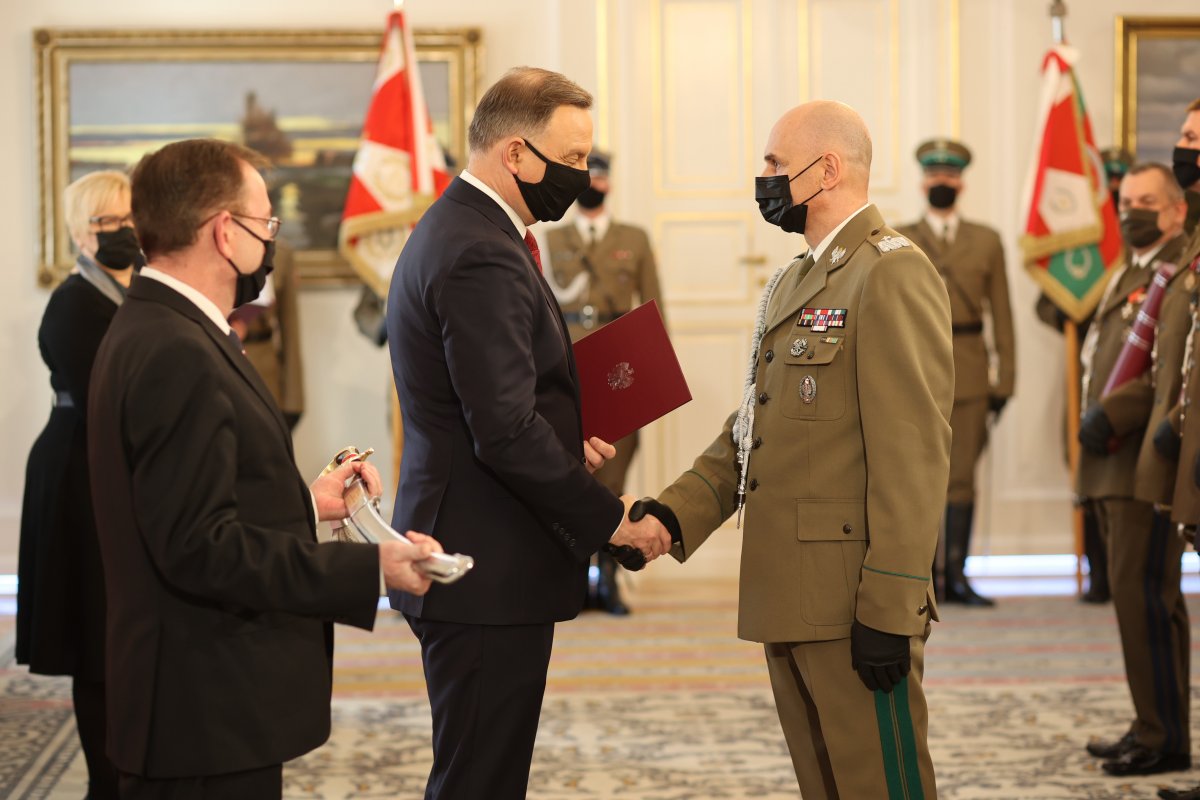 Wręczenie nominacji generalskiej dla komendanta KOSG