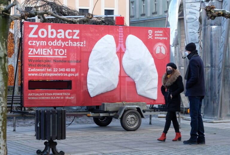 Polski Alarm Smogowy ustawi „oddychające płuca” w 40 miastach, między innymi w Gorlicach i Piwnicznej