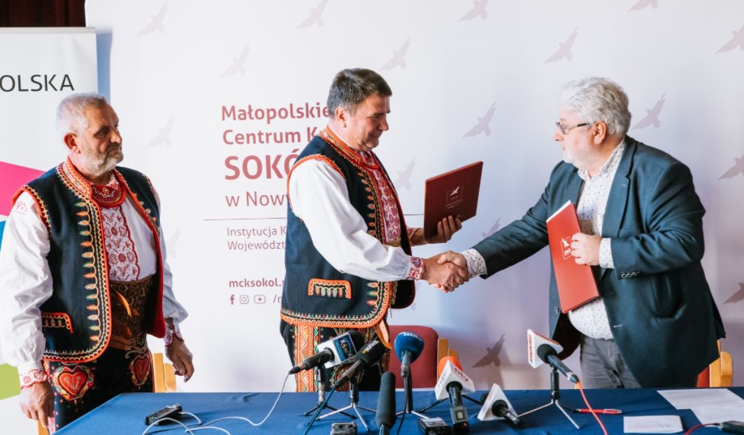 Lachoskie Godonie - podpisanie umowy