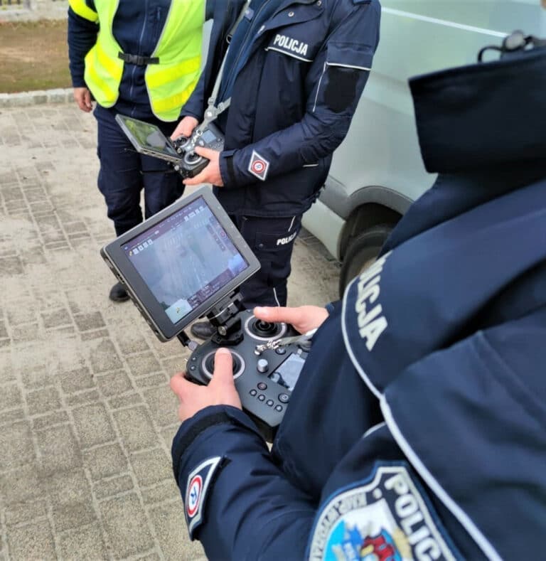 Latający „Wielki Brat” sądeckiej Policji. Dron rejestruje wykroczenia kierowców i pieszych