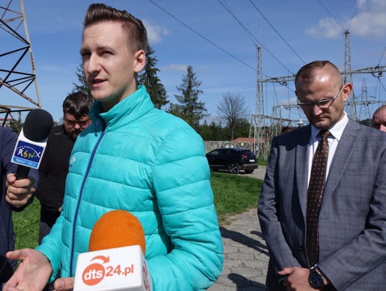 Radny odsyła posła do Berlina, czyli grube ryby idą na zderzenie czołowe
