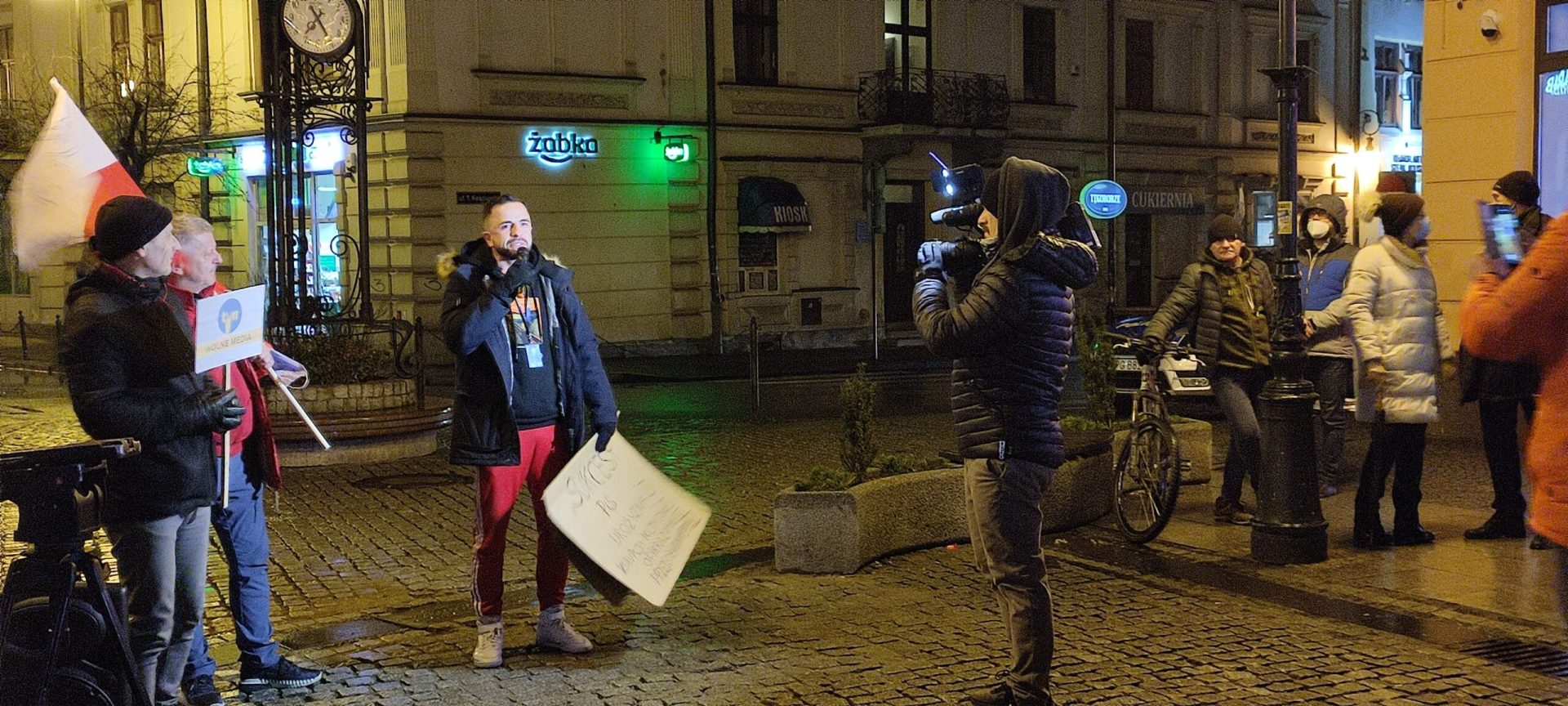 Protest przeciwko lex TVN Nowy Sącz