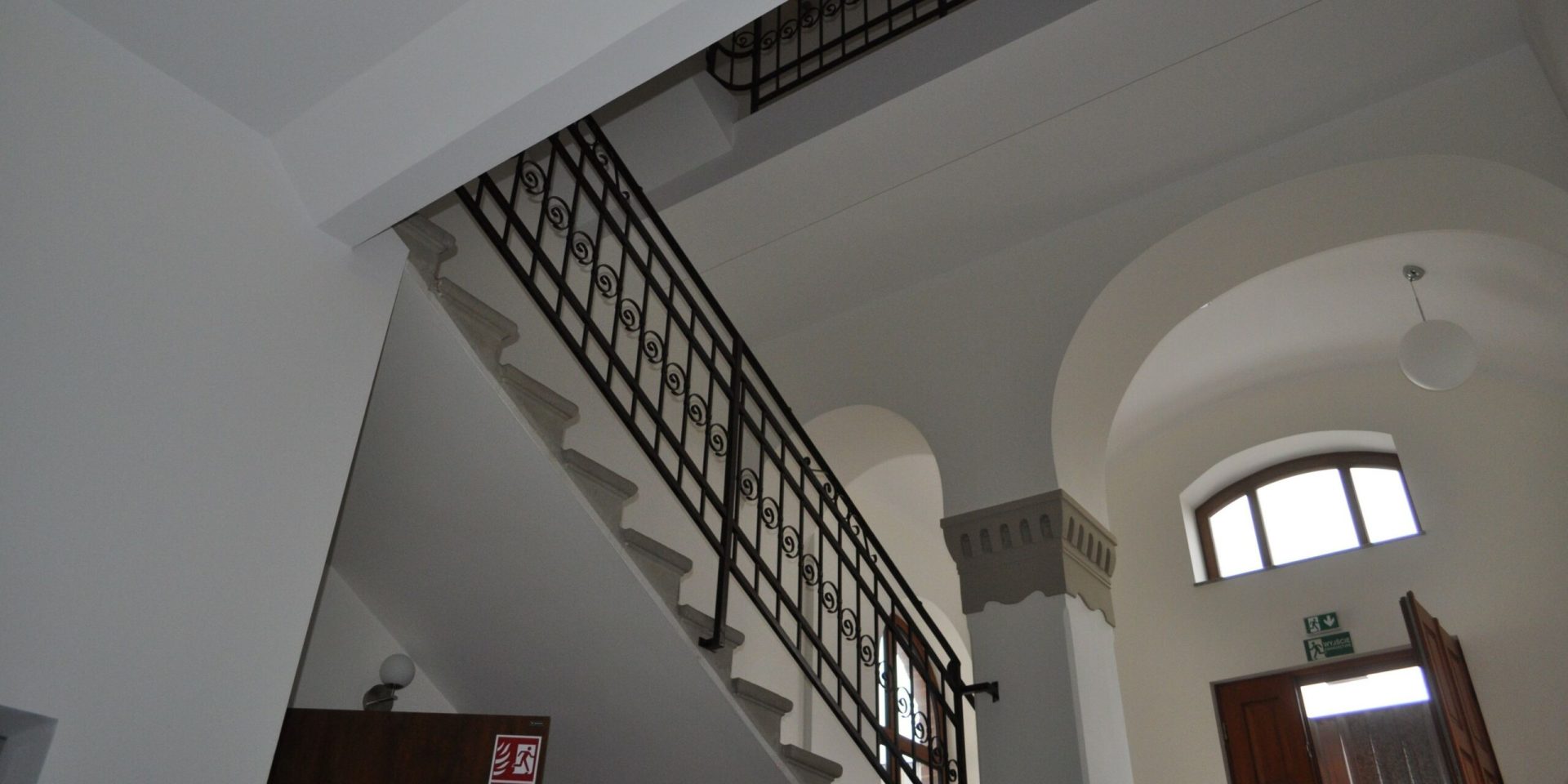 Kino Biała, Grybów