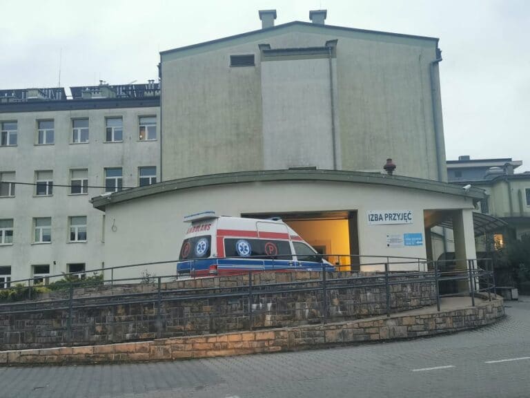 W krynickim szpitalu respiratory zajęte. W tygodniu 8 zgonów