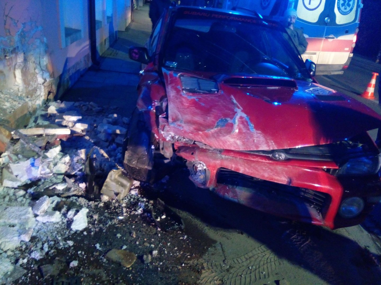 Stary Sącz, Sobieskiego, auto uderzyło w dom
