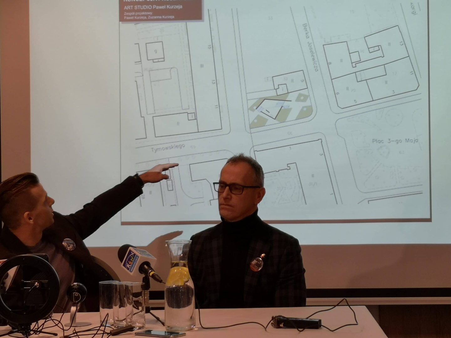 Ludzie nie liczby. Nowy Sącz, konferencja Łukasza Połomskiego i Dariusza Popieli