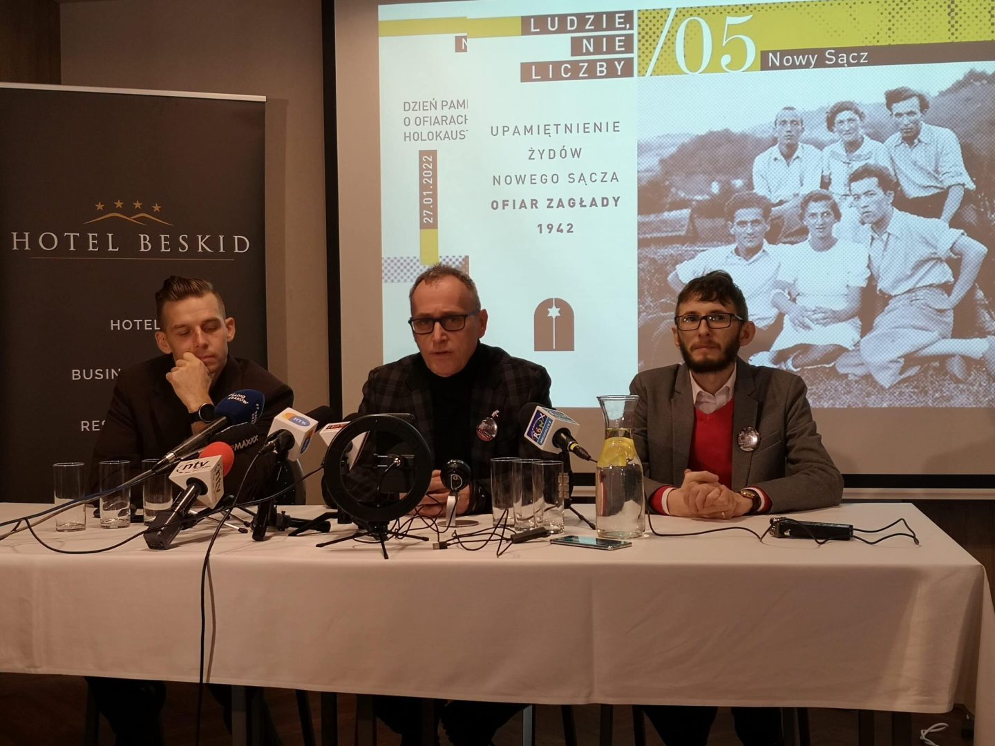 Ludzie nie liczby. Nowy Sącz, konferencja Łukasza Połomskiego i Dariusza Popieli