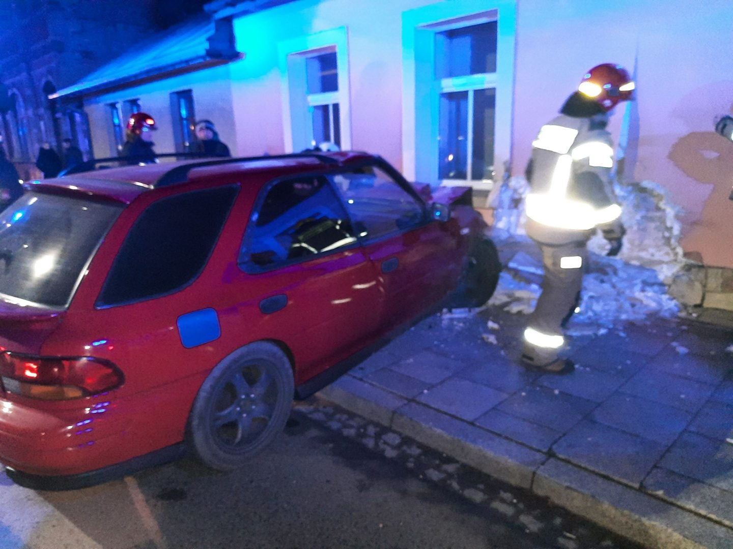 Stary Sącz, Sobieskiego, auto uderzyło w dom