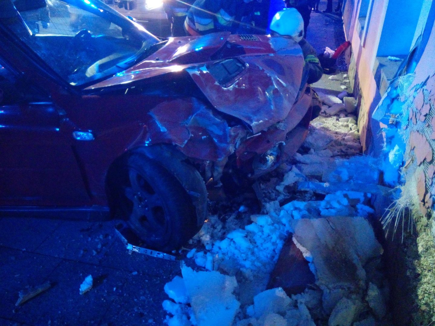 Stary Sącz, Sobieskiego, auto uderzyło w dom