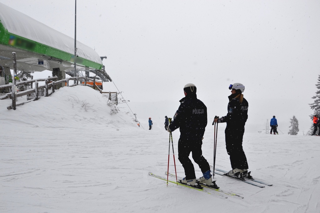 Krynica – Zdrój. Policja na narciarskim stoku z ważną misją