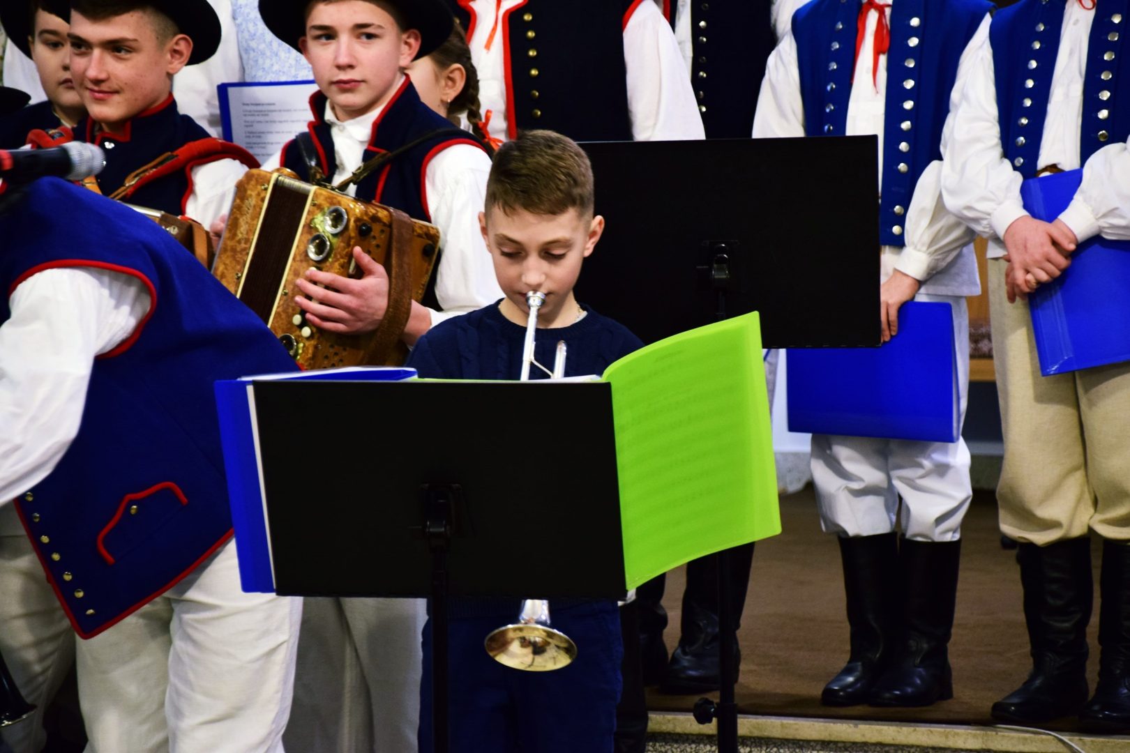 Gabryś Tokarski, choroba Duchenne’a,Dziecięcy Zespół Regionalny ,,Pogórzańskie Dzieci”, koncert charytatywny, Orkiestra Dęta z Florynki