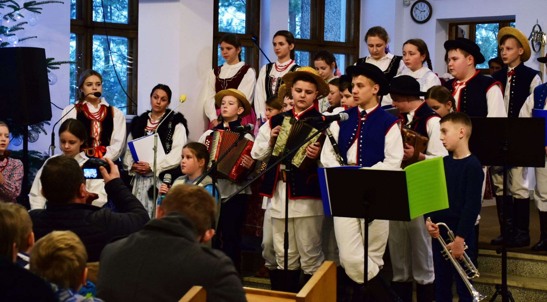 Gabryś Tokarski, choroba Duchenne’a,Dziecięcy Zespół Regionalny ,,Pogórzańskie Dzieci”, koncert charytatywny, Orkiestra Dęta z Florynki