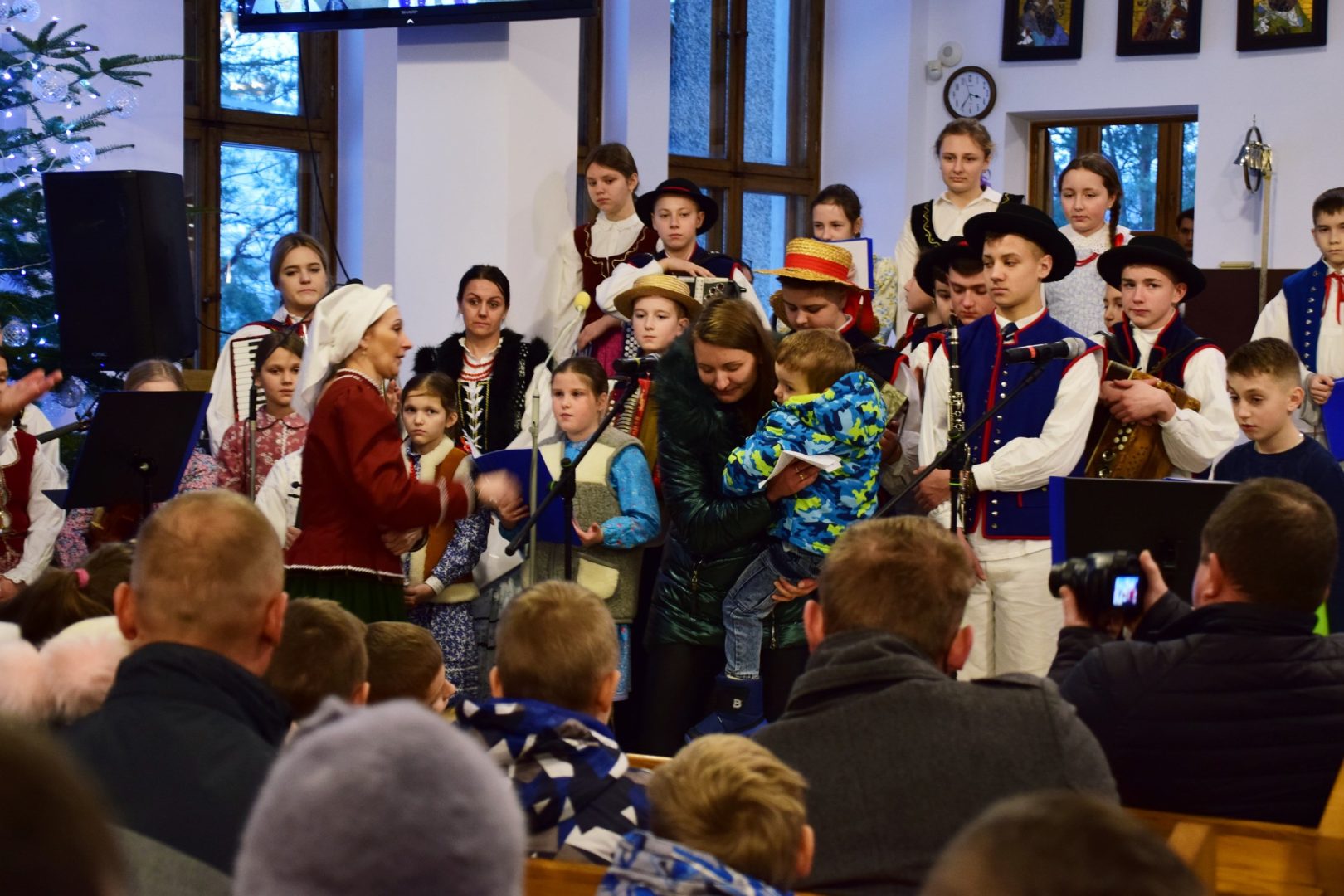 Gabryś Tokarski, choroba Duchenne’a,Dziecięcy Zespół Regionalny ,,Pogórzańskie Dzieci”, koncert charytatywny, Orkiestra Dęta z Florynki