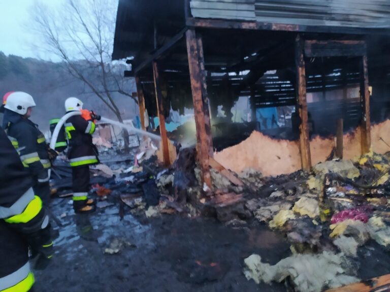 Maszkowice. Spłonął dom w osadzie romskiej