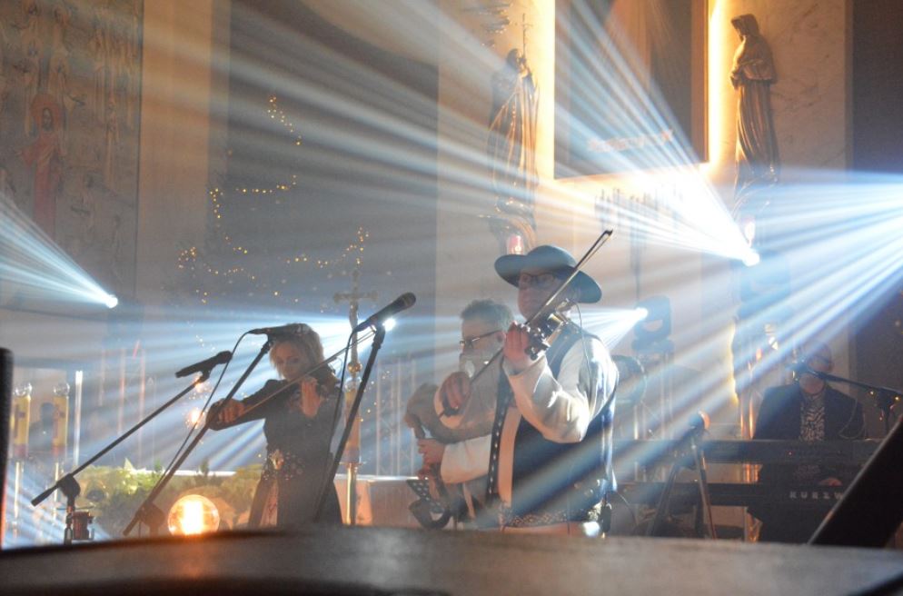 Koncert kapeli braci Golec w Świniarsku
