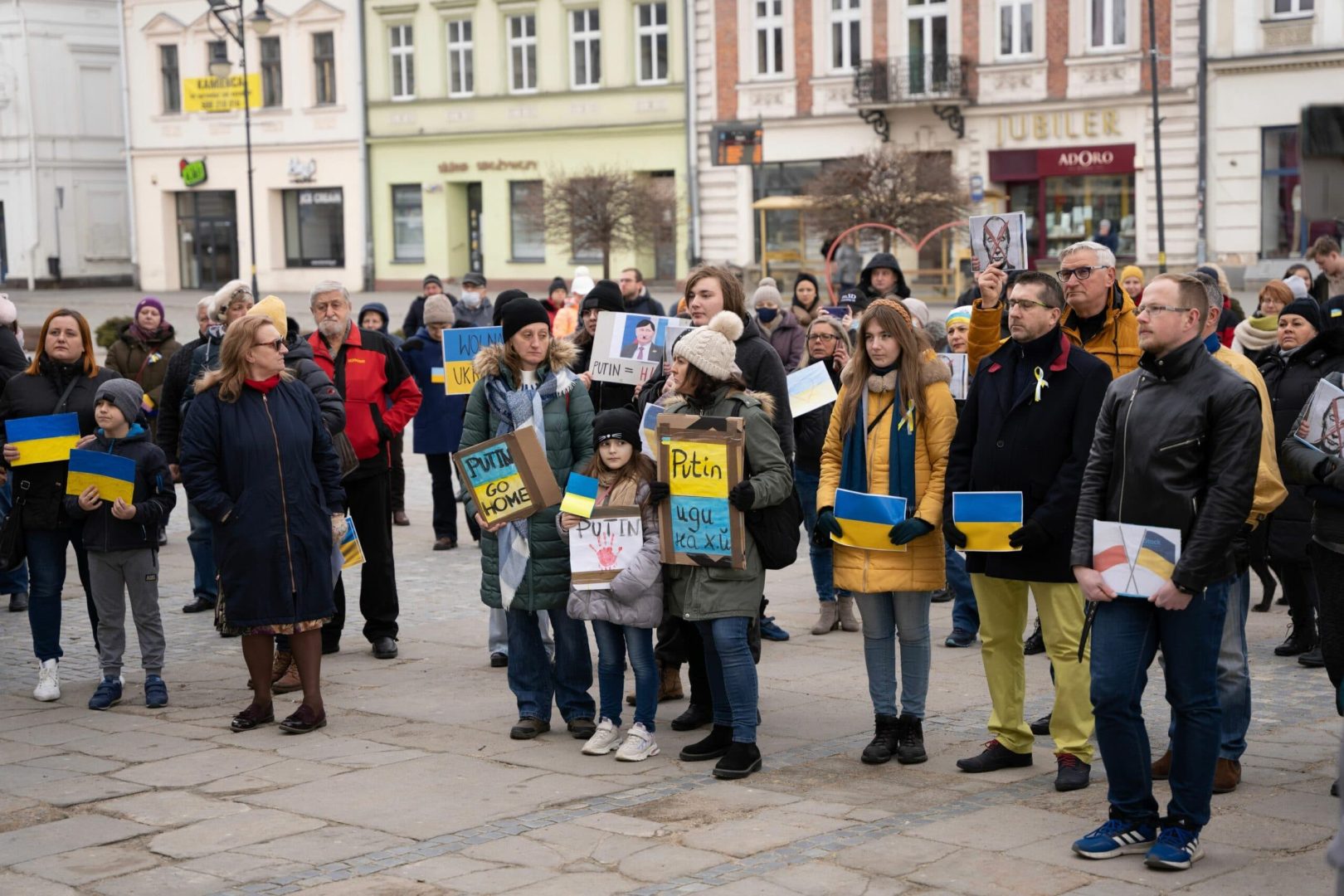 Sądecki łańcuch solidarności z Ukrainą