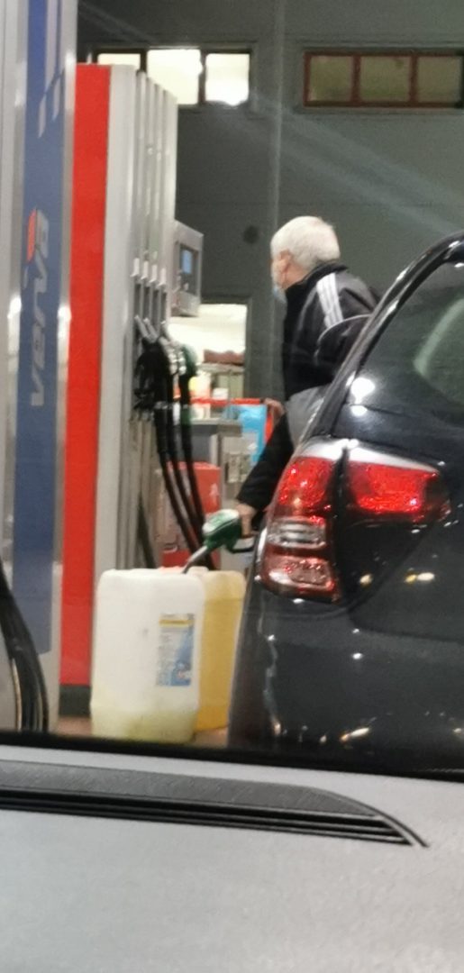 kolejki na stacjach benzynowych, powiat nowosądecki