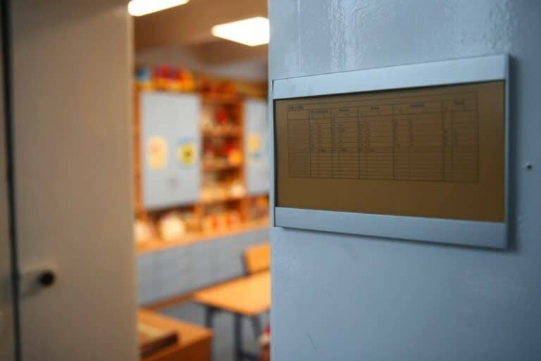 Uczniowie szkół ponadpodstawowych i klas V-VIII podstawówek wracają do szkół