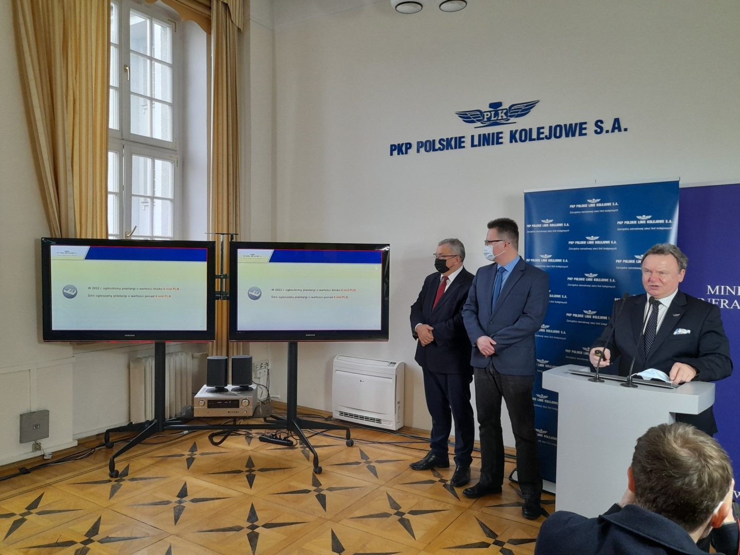 konferencja prasowa PKP PLK i ministra infrastruktury A. Adamczyka