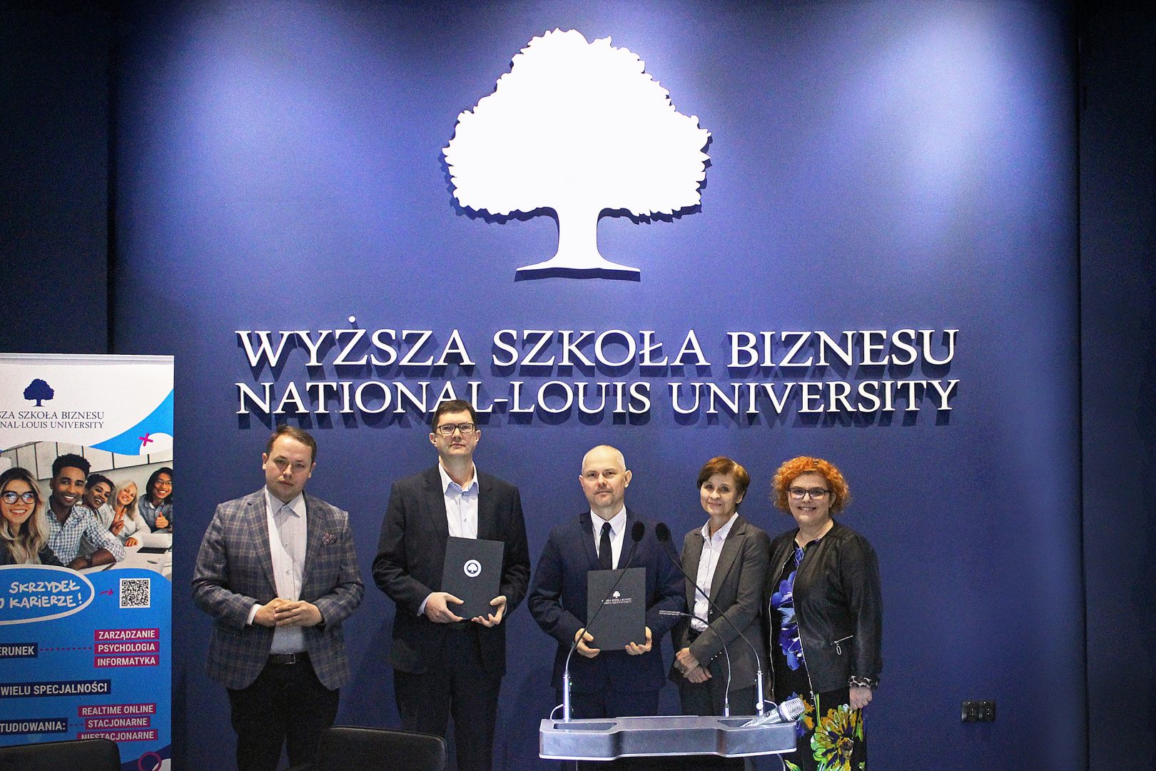 w WSB uruchomiono specjalny kierunek studiów dedykowany pracownikom Fakro: „Informatyka w biznesie”
