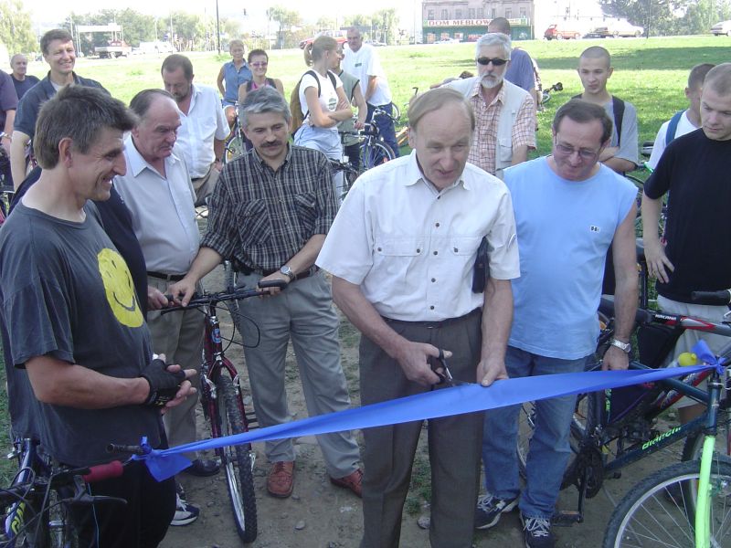 Jan Magiera otwarcie ściezki rowerowej w N. Sączu, 2003