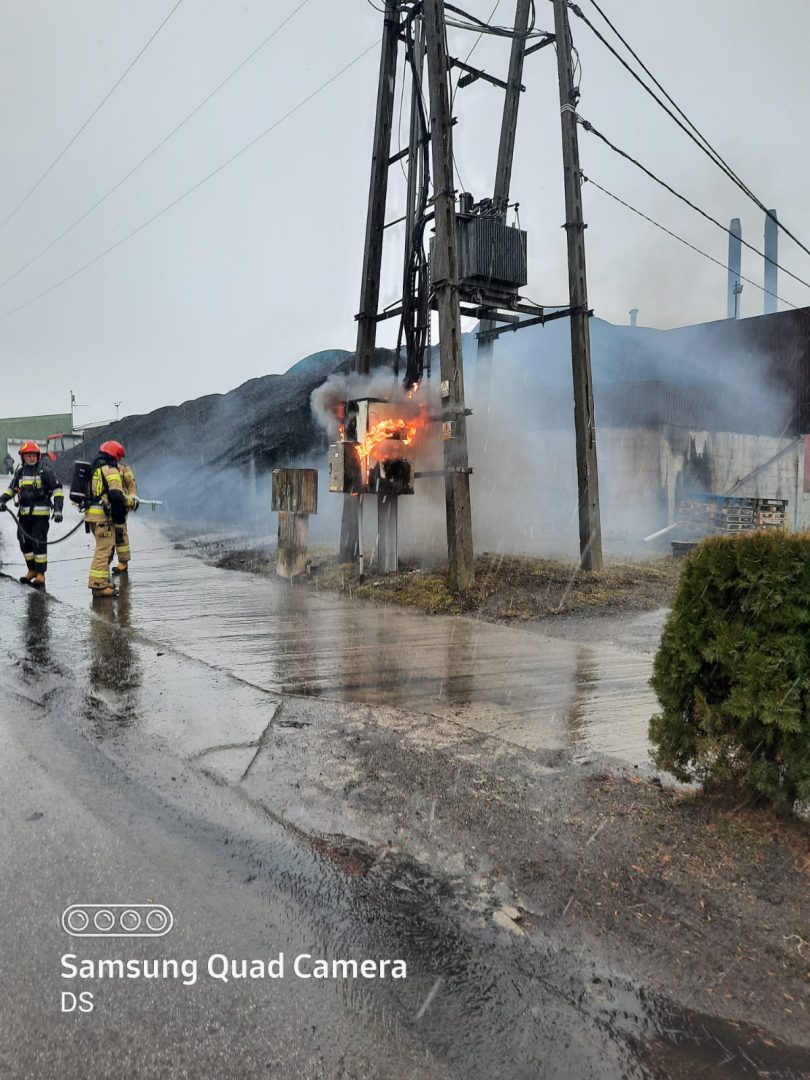 Dąbrowa - pożar skrzynki rozdzielczej