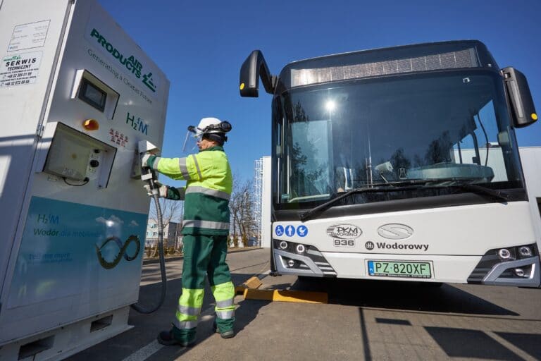 Pilotażowy projekt PKM Jaworzno autobusu zasilanego wodorem Air Products
