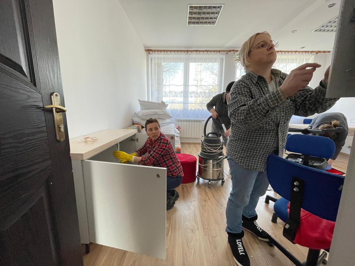 W dawnym biurowcu Spółdzielni 1 Maja powstaje dom dla uchodźców