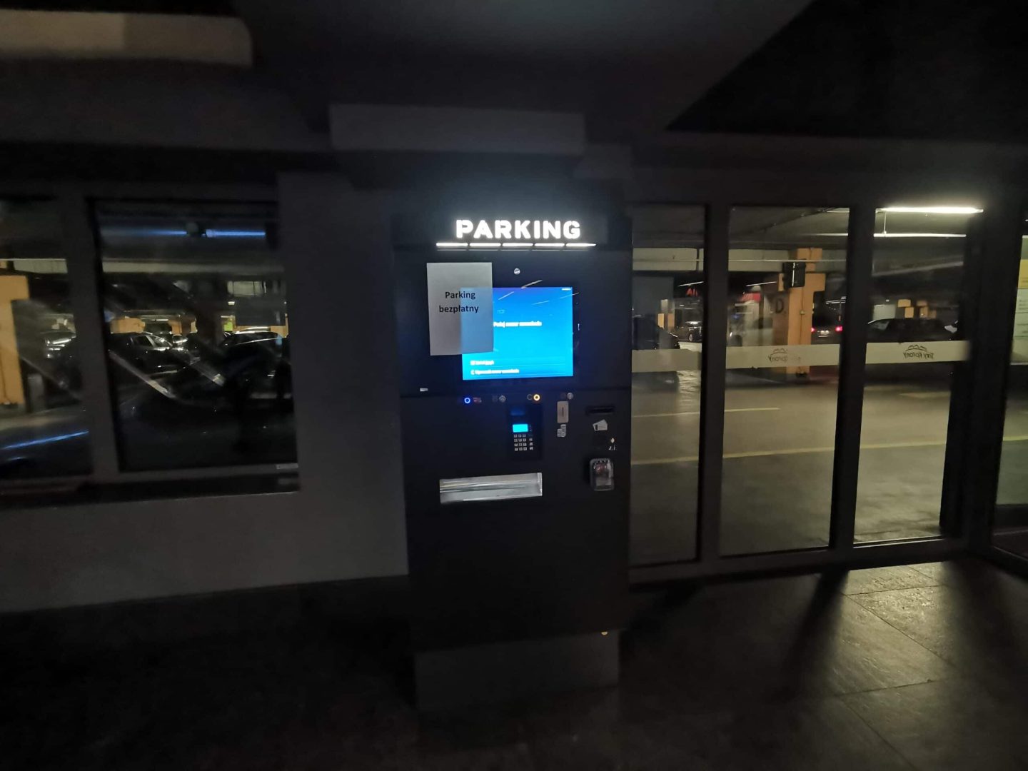system parkowania, Trzy Korony