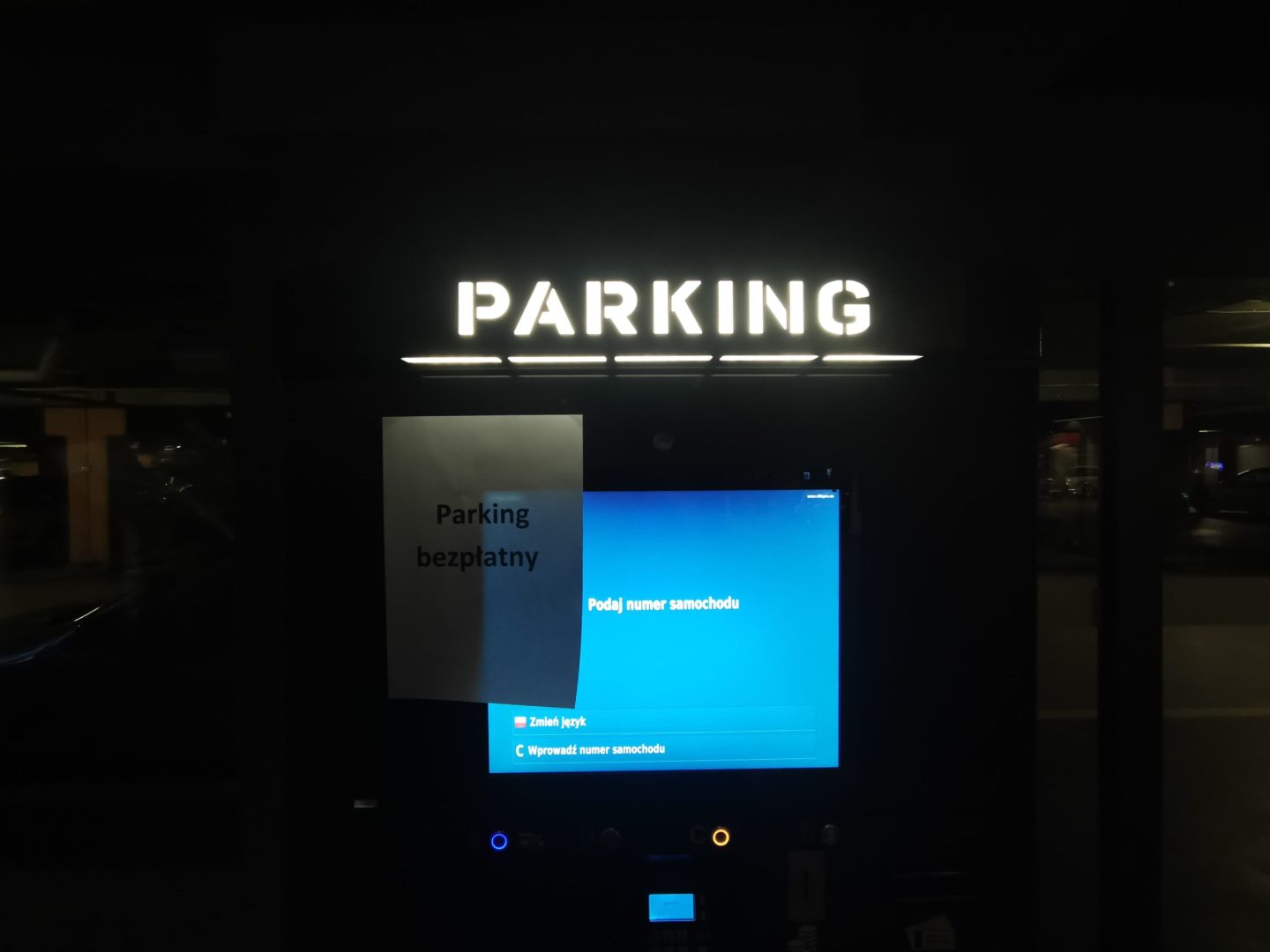 system parkowania, Trzy Korony